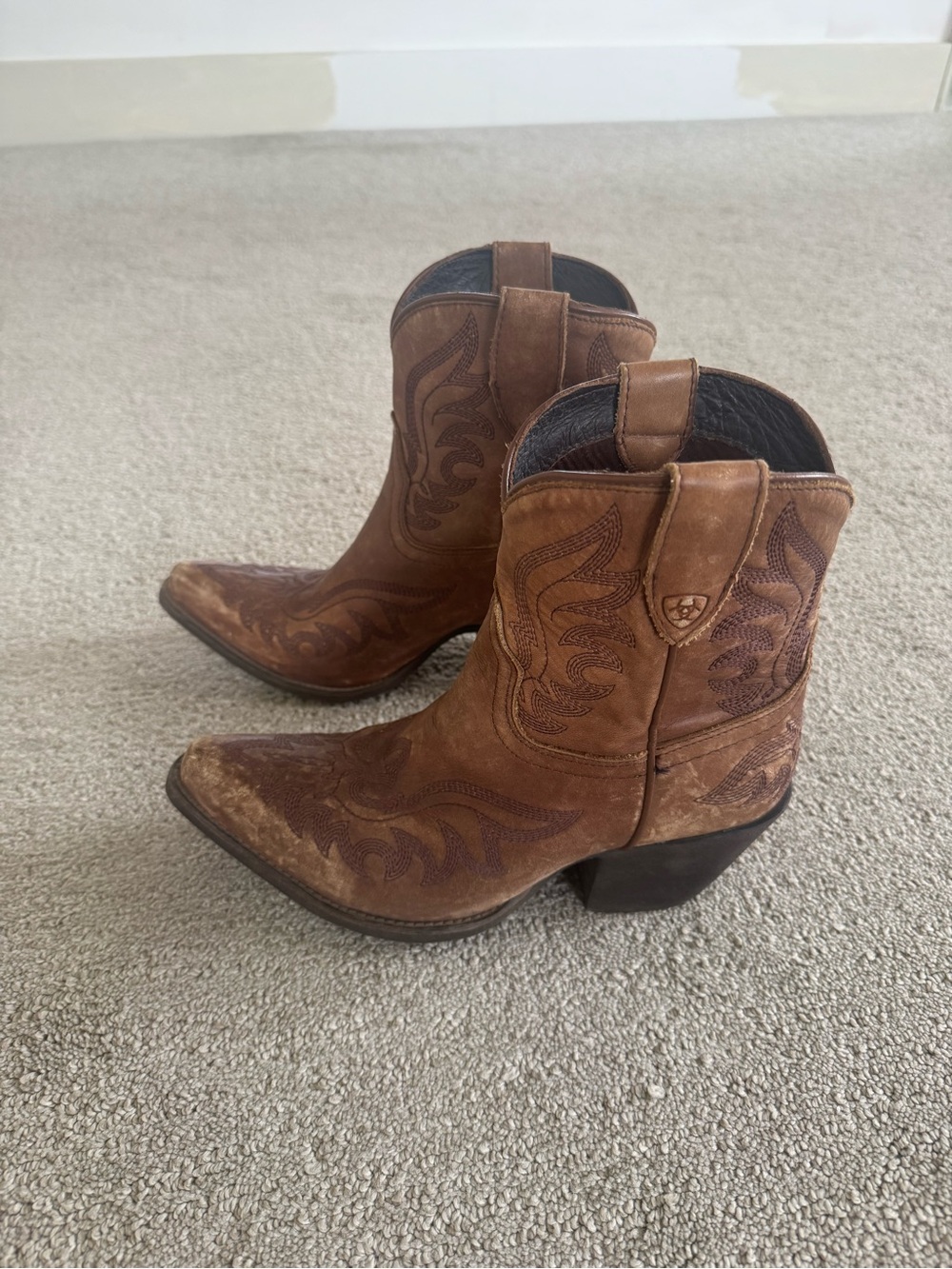 Ariat Women’s Chandler Western Cowboy Boots 6.5 Wide